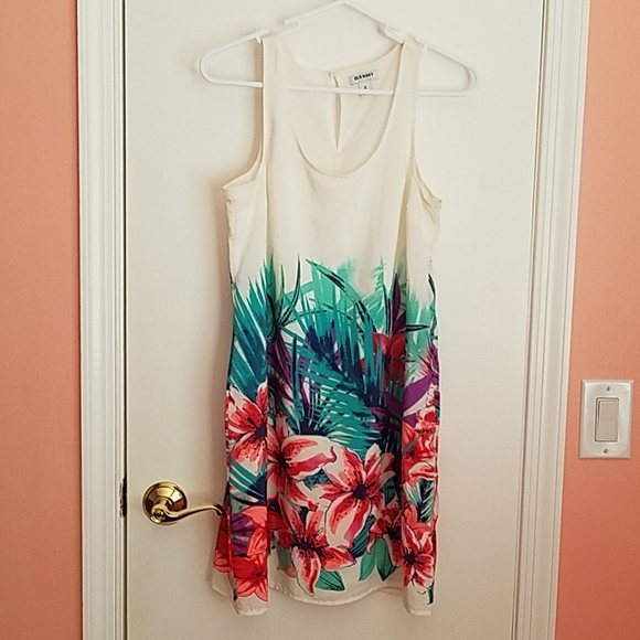 Old Navy Dresses & Skirts - Tropical dress